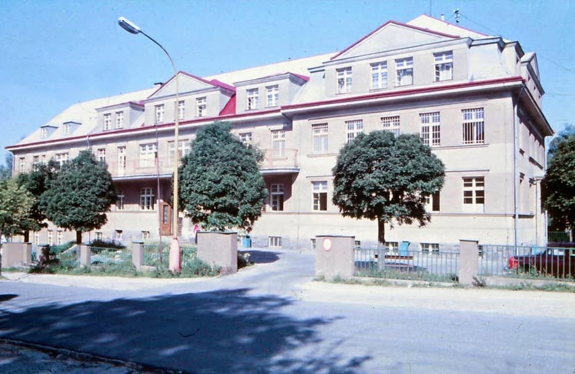 Bývalá dětská nemocnice. Před tím i porodnice.. (archiv J.Peterka)