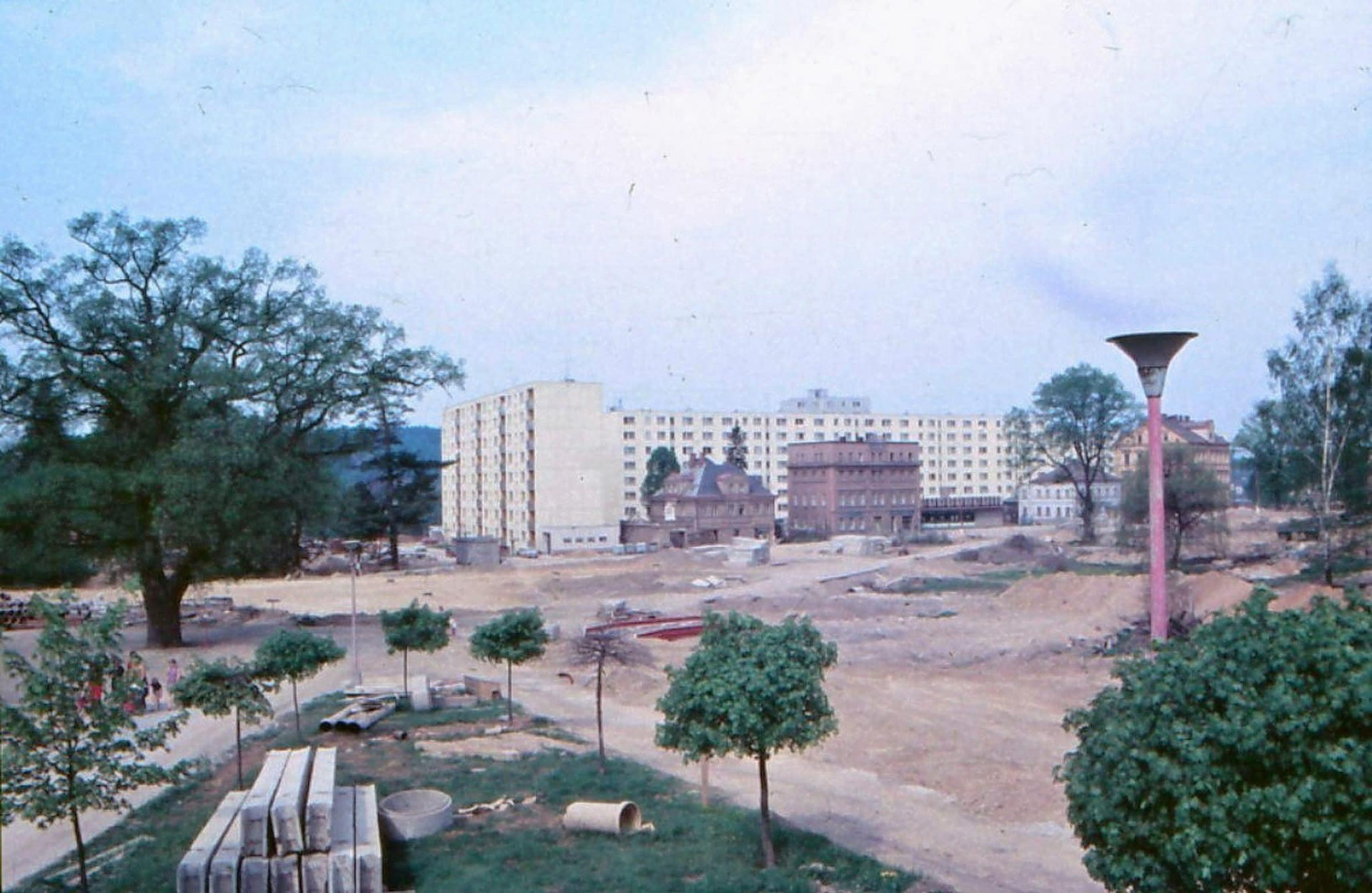 Budování Mšena (Foto archiv Jiří Peterka)