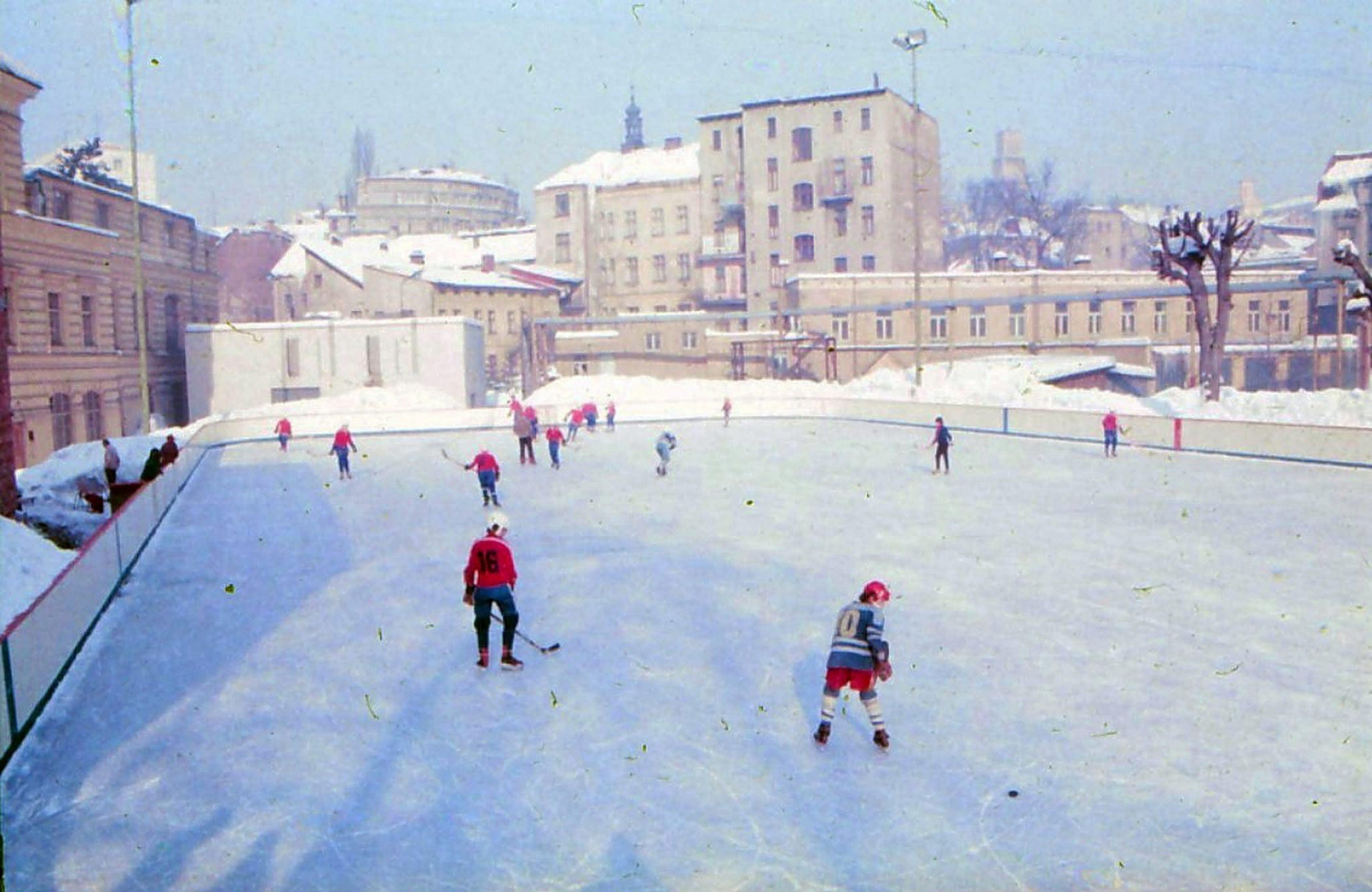 Ještě pod širým nebem (Foto archiv Jiří Peterka)