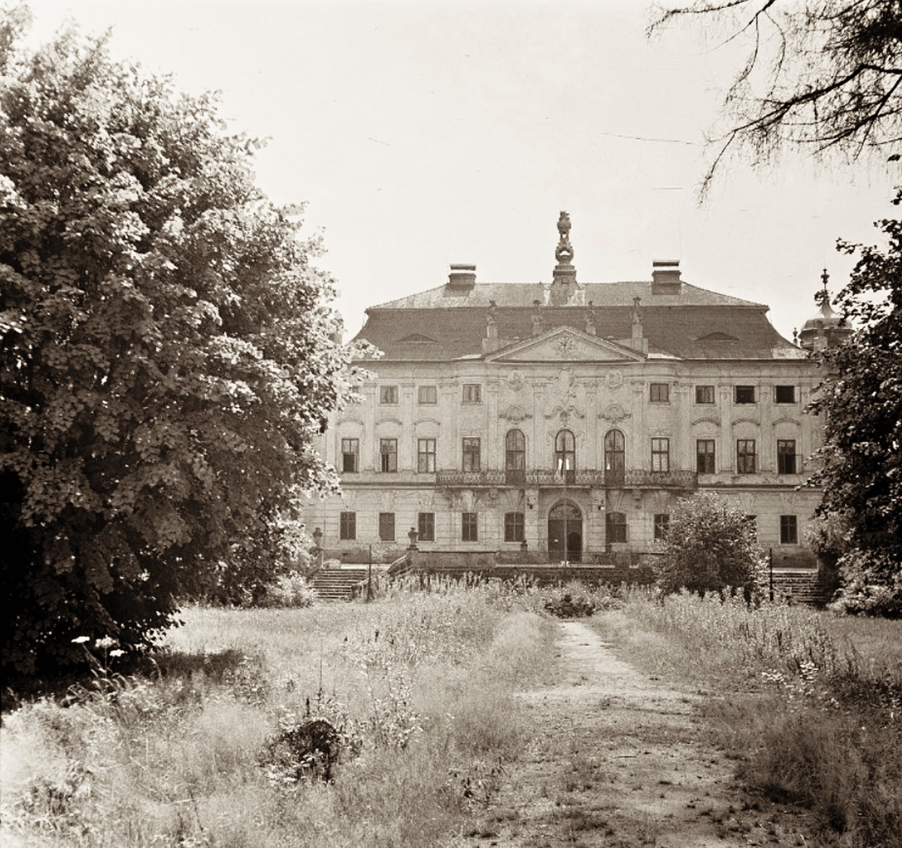 Zámek Nový Falkenburk v Jablonném v Podještědí-1948 (archiv J.Peterka)