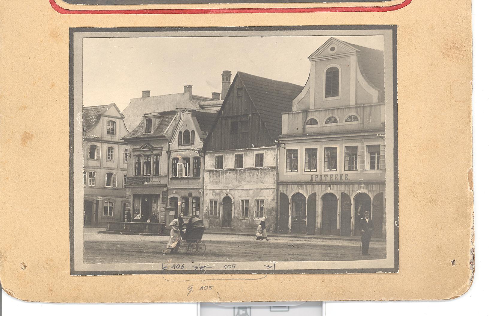 Foto z náměstí před rokem 1938 🥰 (archiv Enjoy Frýdlant)