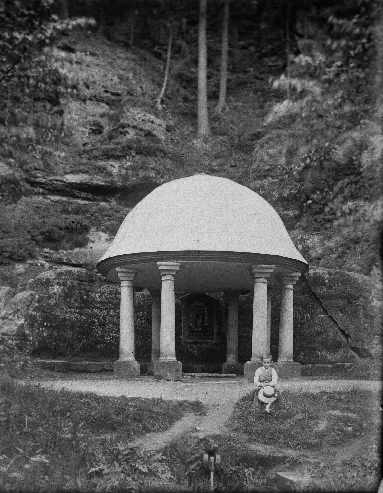 Fotografie je zhruba z roku 1920 (archiv Pavel Štekl)