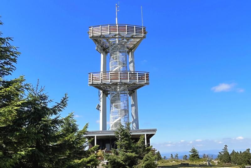 Současná rozhledna na Smrku Autor: Jaroslav Kovač 07/2022