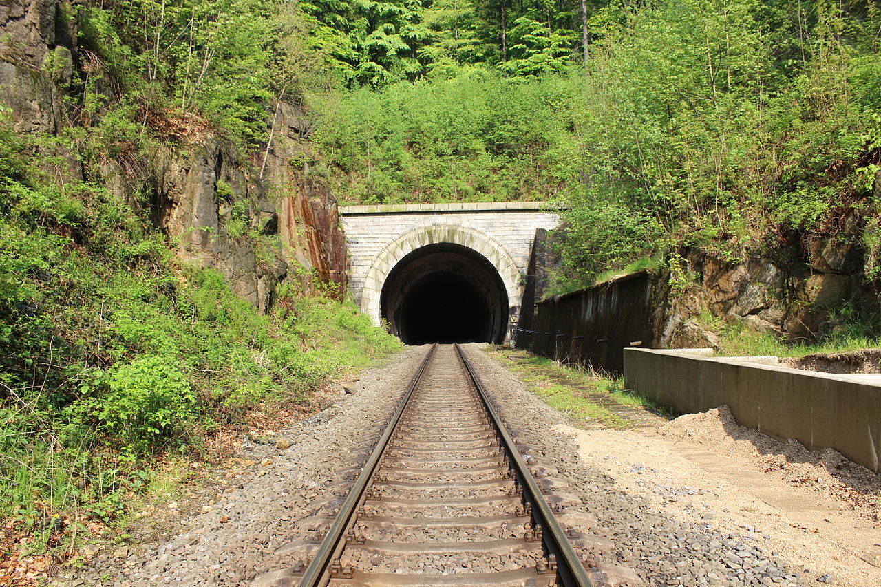 Oldřichovský (liberecký) portál