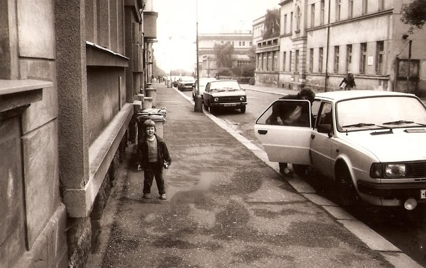 pohled do ulice 28. října na konci osmdesátek. (archiv Petr Hejda)