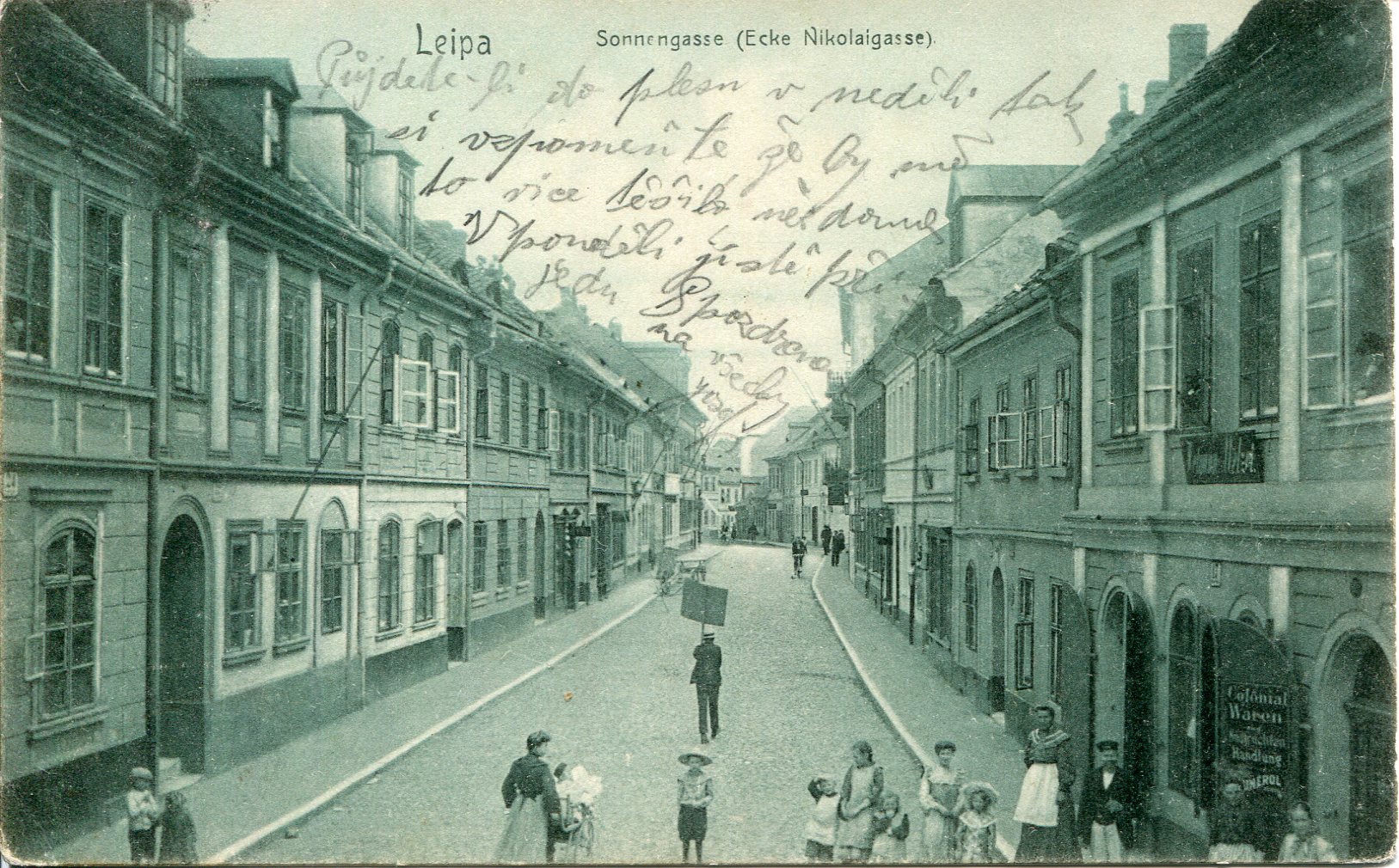 Nádherný pohled do Žižkovky, tehdy Sluneční ulice. Kolem roku 1910, směrem k Jiráskovce. (zdroj:Českolipské obrázky)