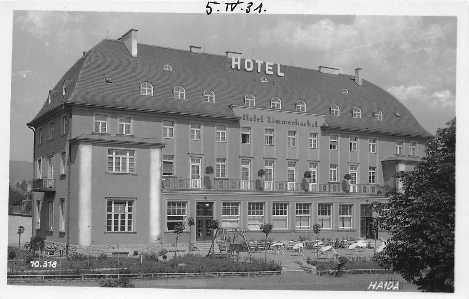 Nový Bor (německy Haida), dnes Grandhotel Nový Bor (dříve Hotel Zimmerhackel), otevřen 9. ledna 1927, pohlednice z 5. dubna 1931.  (archiv  Otto Rikitan Ečer)