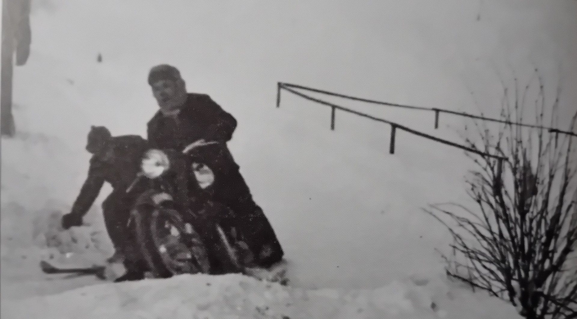 Zakladatel skjerinků v Jesenným , s největší pravděpodobností , Ruda Hýrek starší na novém pulitru ...