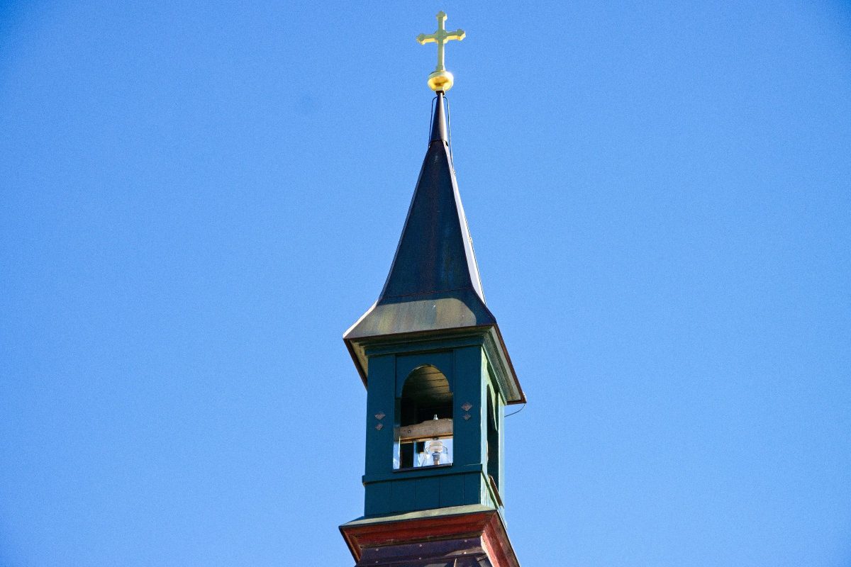 V lucerně na vrcholu kaple je umístěný skleněný zvon | foto: Jaroslav Hoření, Český rozhlas