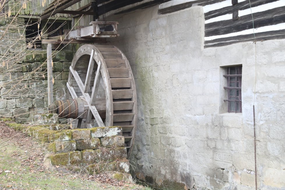 Mlýnské kolo majitel občas roztočil. | Martin Přibyl, 