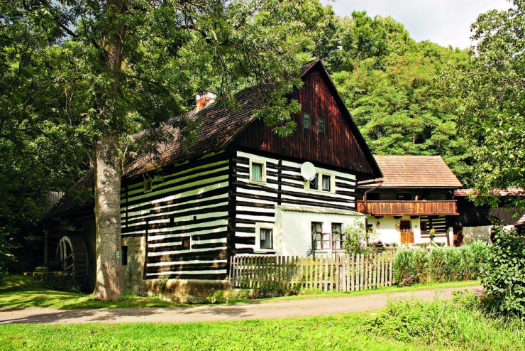 Na mlýně v minulosti hospodařili mlynáři z rodu Opočenských