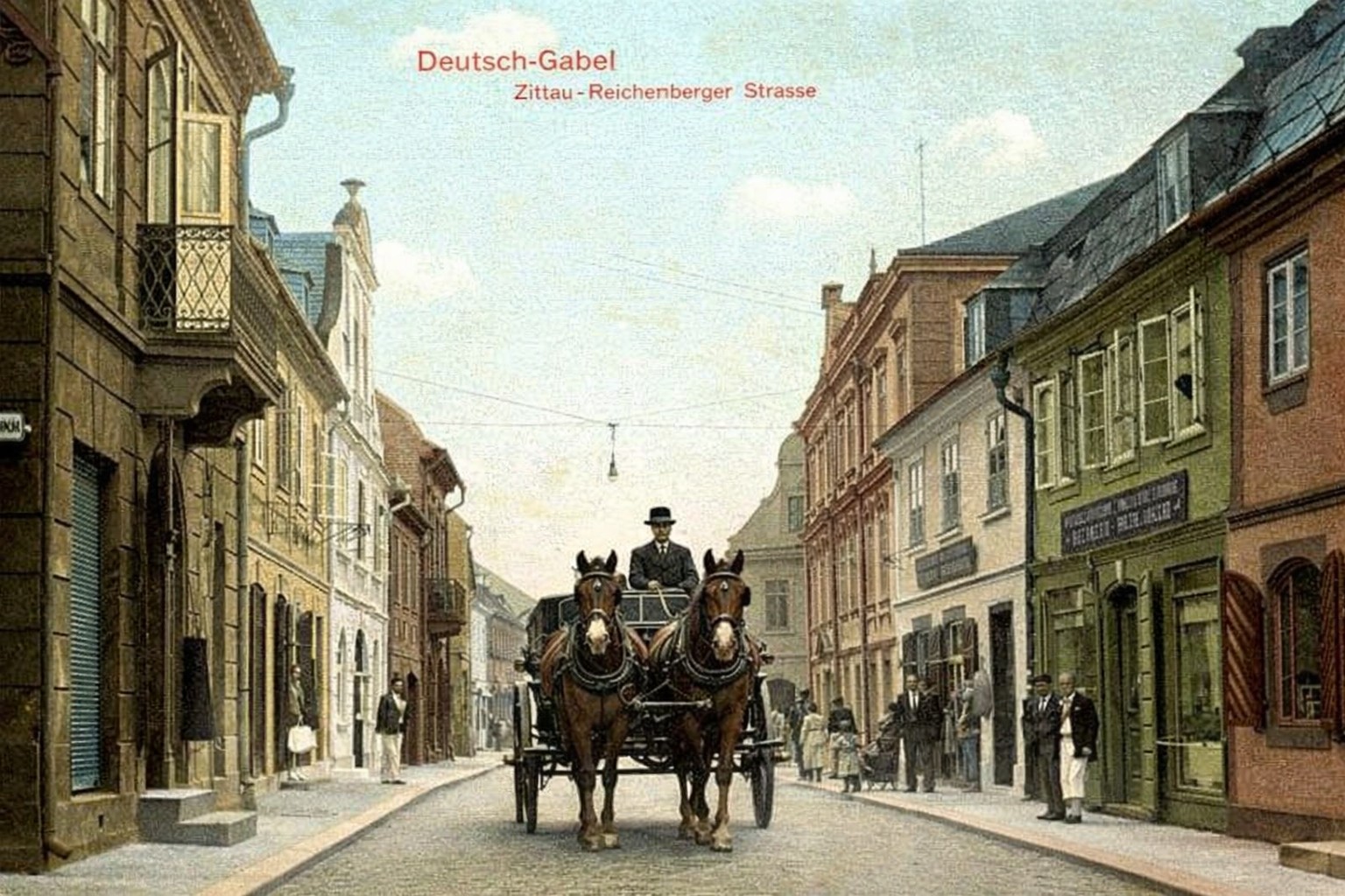 jedna z hlavní ulice, blíže k náměstí a pro ty, kdo chtěl koně s povozem (archiv Petr Pazdera)