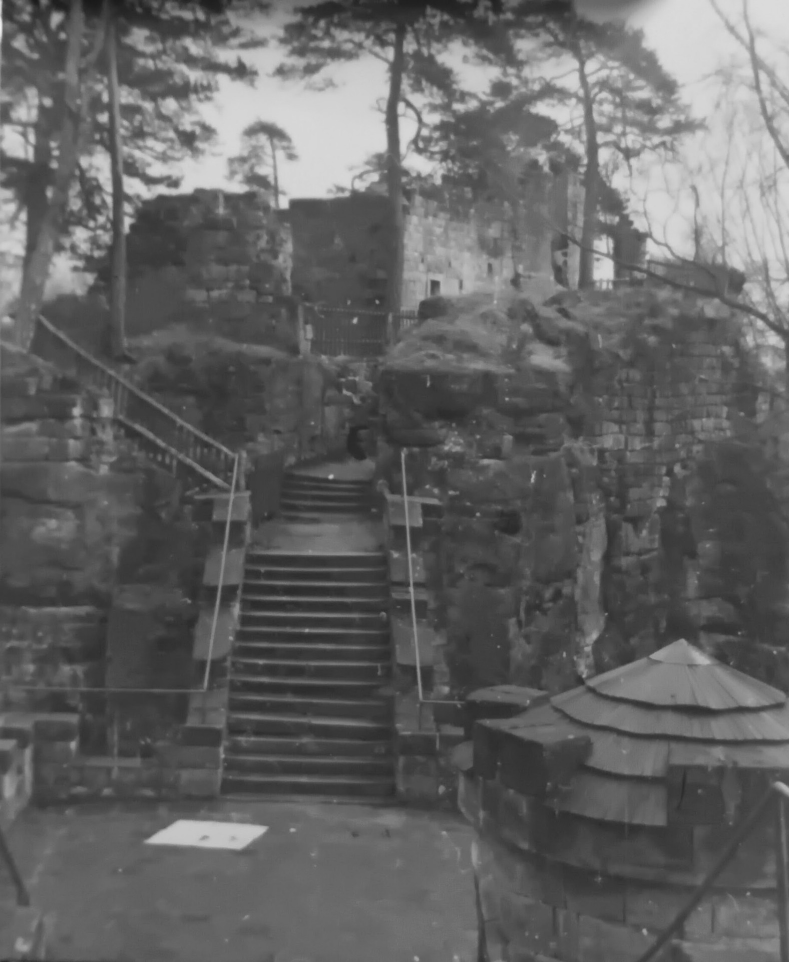 Původní starý Valdštejn ...