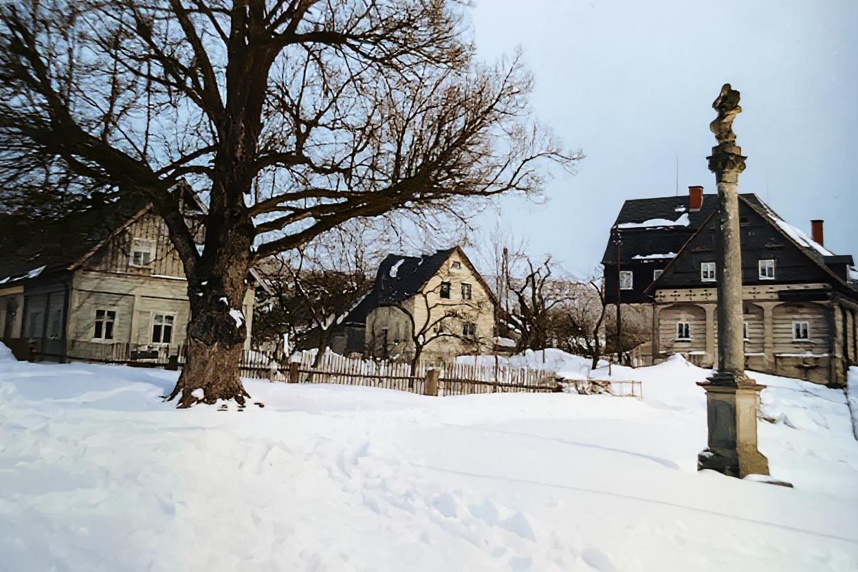 hostinec "U pomníku císaře Josefa" (archiv Aleny Babínové) - kolorováno