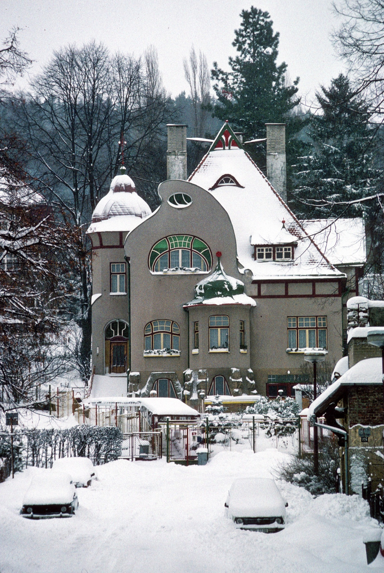 1993- Zappeho vila - V Nivách (archiv J.Peterka)