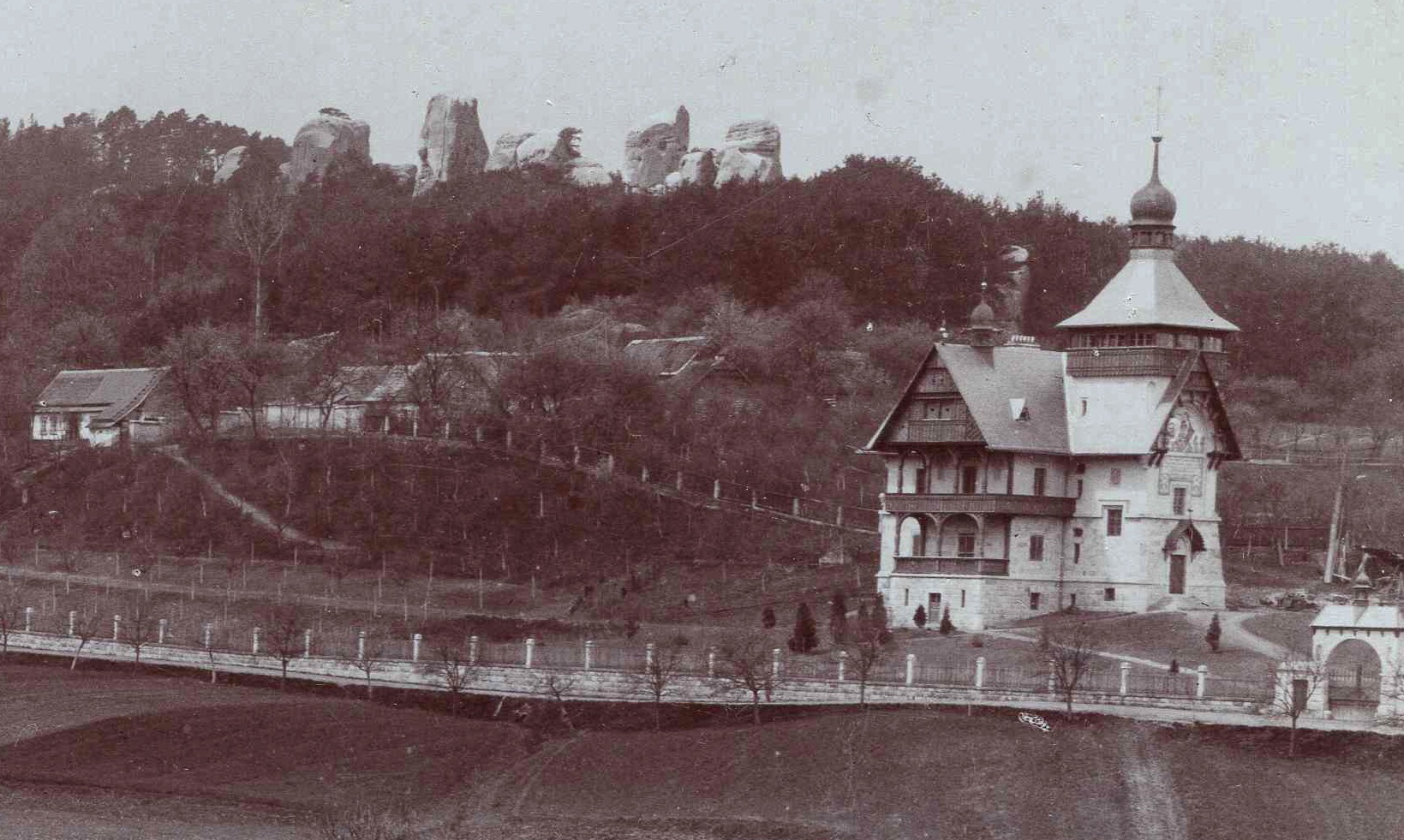 Řezníčkova vila na Hrubé Skále (archiv Zdeněk Zeman)