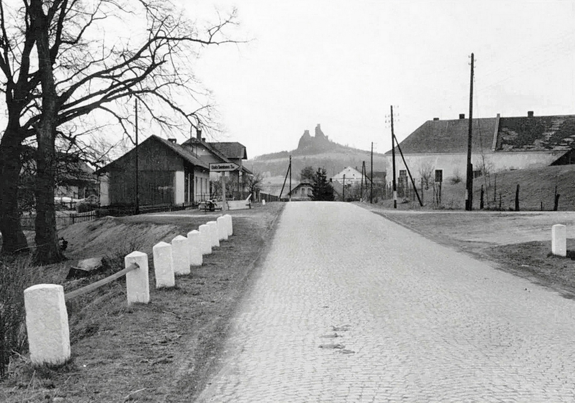 Újezd pod Troskami-1954 (archiv J.Peterka)