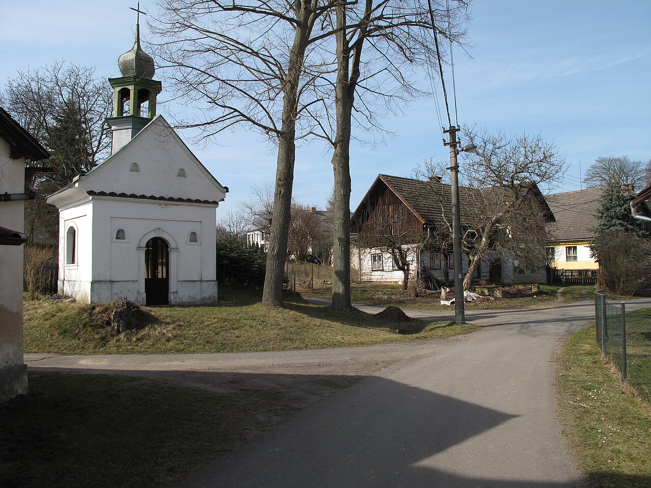 Kaple sv. Linharta v Hrubém Lesnově