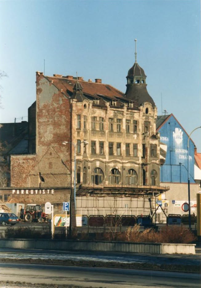 Unionky těsně před rekonstrukcí budovy v roce 1998