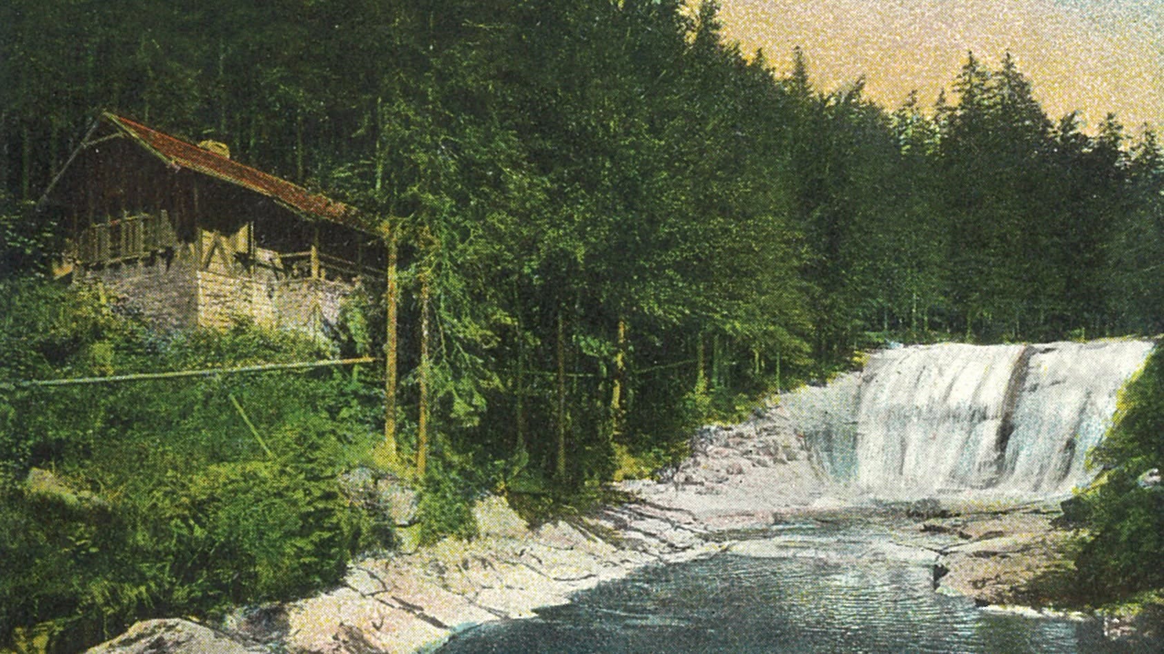 Mumlavské vodopády rok 1931🫶 https://www.harrachov-info.cz/live-kamera-harrachov Foto: Pension Schäfer: www.schafer.cz