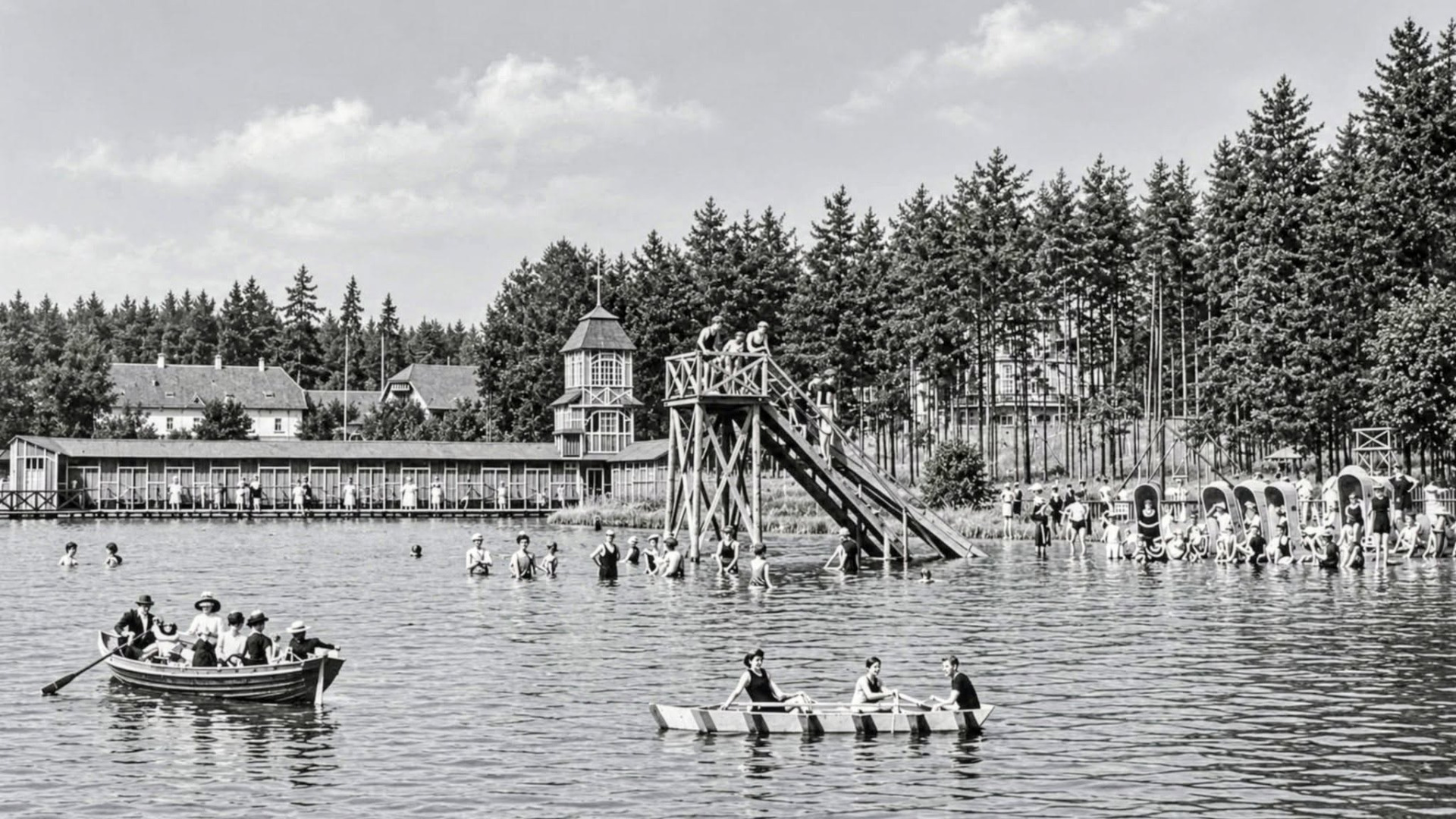 něm. (Bad) Hammer am See Koupaliště a život na pláži. Oblíbené klimatické lázeňské středisko, na působivosti dodával blízko břehu jezera sedící starý Děvín se svými impozantními ruinami. (archiv Buretka Burgi)